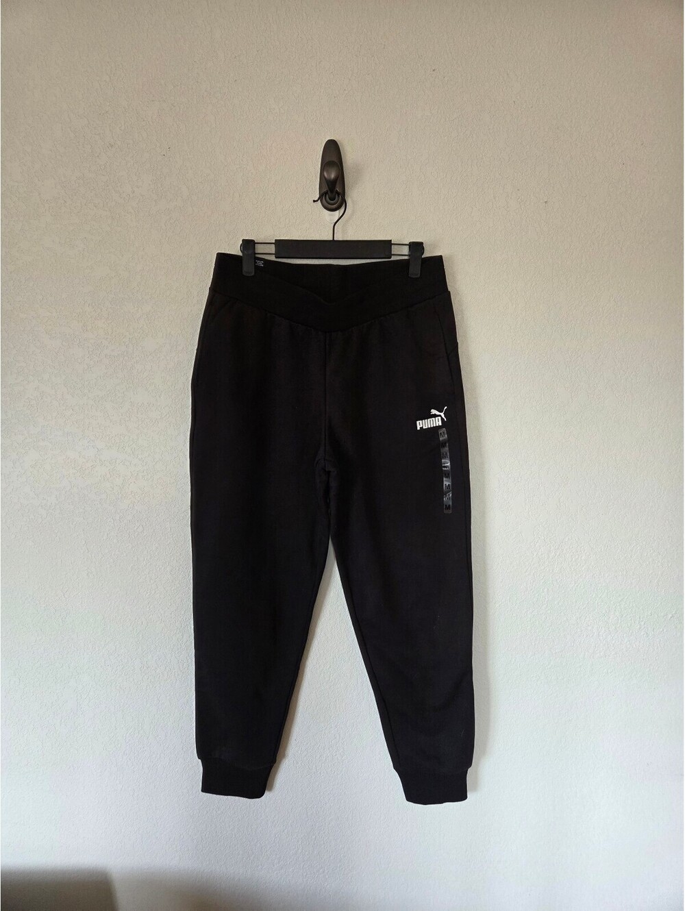 Puma Men's Black Jogger Sweatpants Medium Size